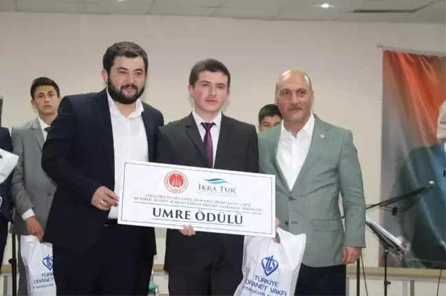 Umre Ödüllü 40 Ayet ve Meali Ezbere Okuma Yarışması