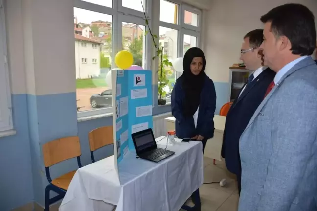 Türkeli'de Tübitak 4006 Bilim Fuarı