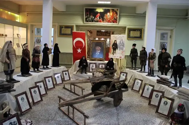 Milli Mücadele'nin Kahraman Kadınları Figürlere Yansıdı
