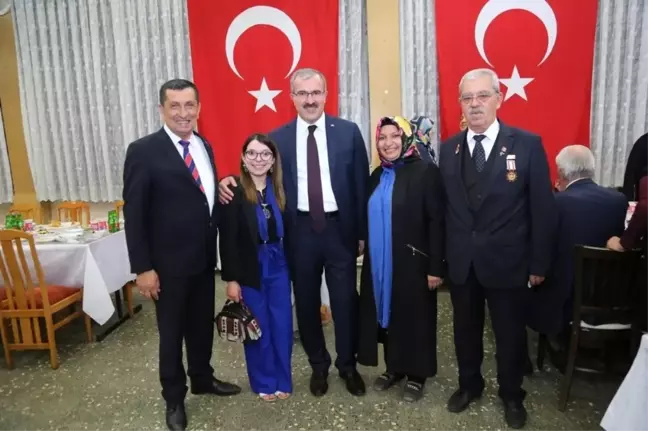 Bizler, Kahraman Bir Milletin Mensubuyuz