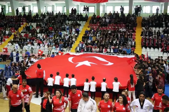 Yozgat'ta 19 Mayıs Coşkuyla Kutlandı