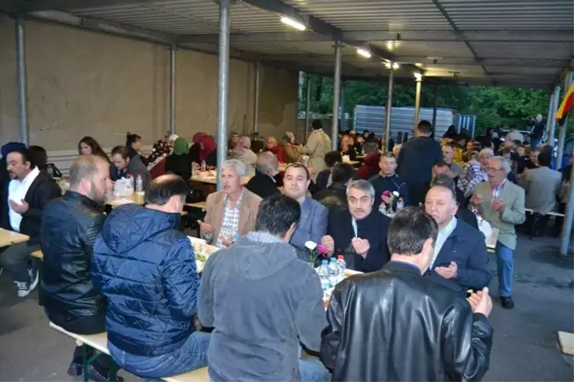 Gurbetteki Yeniceliler İftarda Bir Araya Geldi