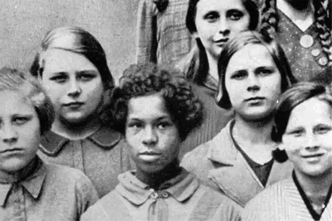Nazi Almanyası'nda Siyah Olmak