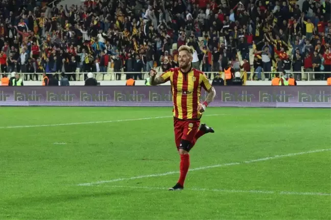 Evkur Yeni Malatyaspor'da Ömer Şişmanoğlu Takımdan Ayrıldı