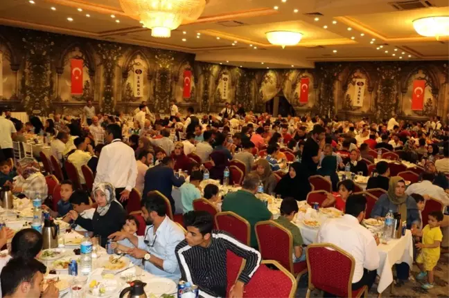 SANKO'dan muhtarlar ve huzurevi sakinlerine iftar