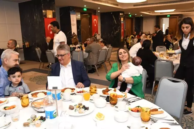 Koruyucu aileler iftarda buluştu