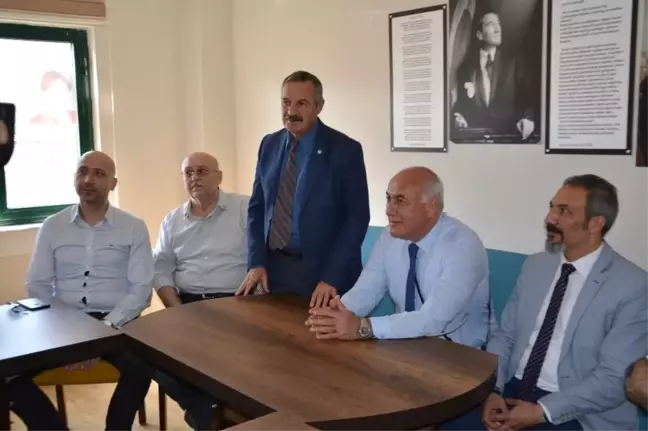 Söke Belediye Başkanı Levent Tuncel'den İYİ Parti'ye ziyaret