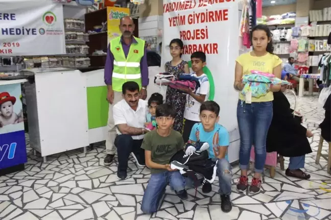 Yardım Eli ve Hayat-Der, bin 500 yetim çocuğu giydirecek