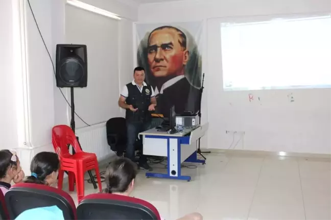 Okullarda ormanın önemi anlatılıyor