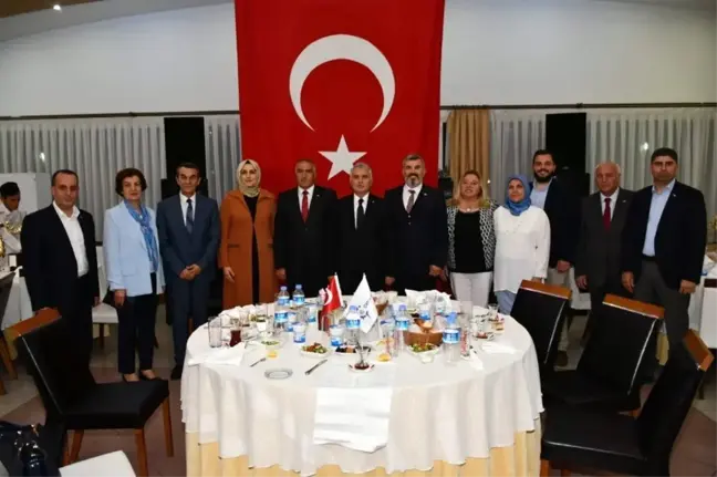 Türk Kızılayından 250 çocuk ve koruyucu ailelerine iftar