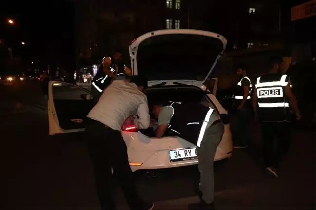 Diyarbakır'da eş zamanlı hava destekli narkotik uygulaması
