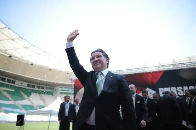 Mesut Mestan: 