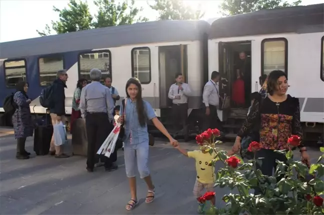 Tahran-Van treni ilk seferini gerçekleştirdi