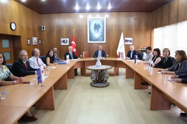 Macaristan'ın Pecs Belediyesi yetkilileri Kütahya'da