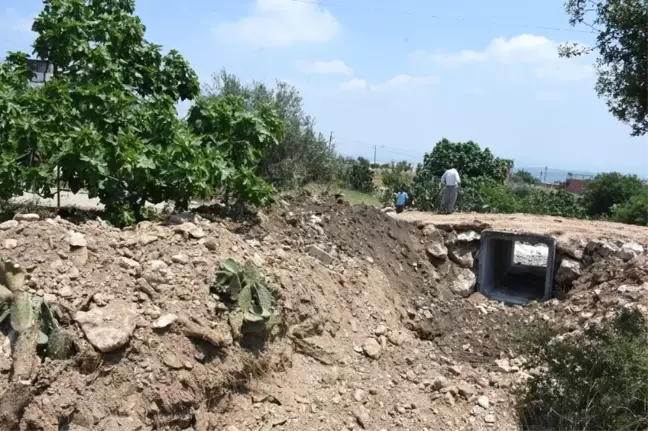 Tarsus'ta sel felaketinin yaraları sarıldı