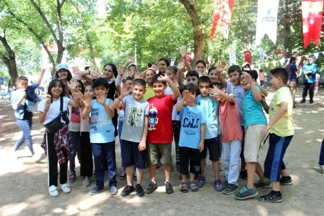 5 bin 500 çocuk Esenler' deki piknikte doyasıya eğlendi