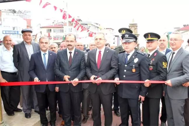 Tosya'da 15 Temmuz Resim Sergisi açıldı