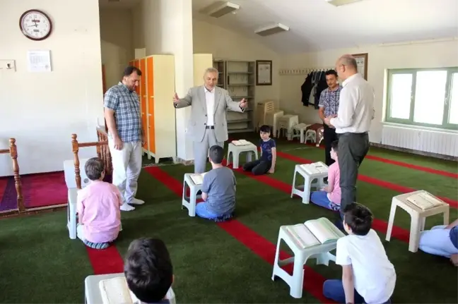 Müftü Çetin, Recep Demir Erkek Kur'an Kursunu ziyaret etti