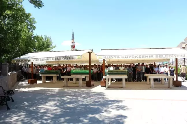 Konya'da kaza kurbanları toprağa veriliyor