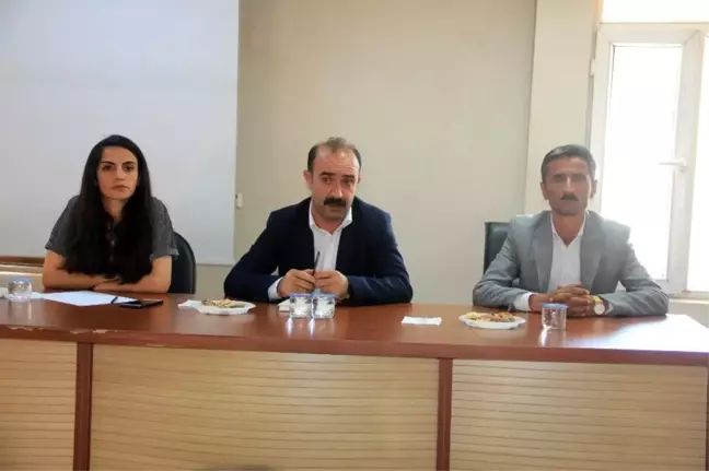 Hakkari'de muhtarlar toplantısı