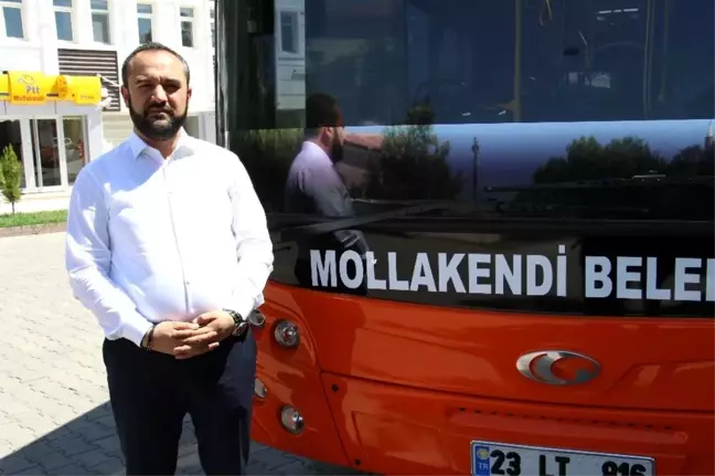 Halk otobüsü şoförü gecikince belediye başkanı direksiyon başına geçti