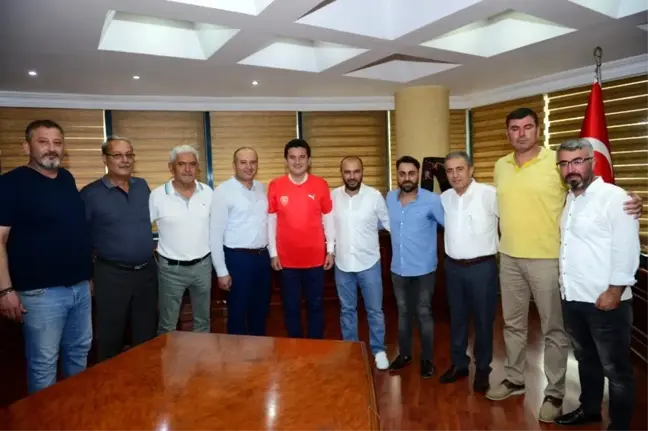 Kumluca Belediyesipor'da yeni yönetim