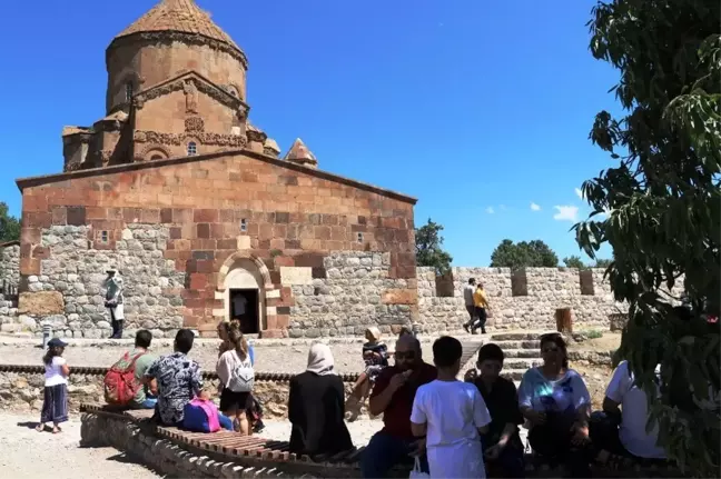 (Özel) Akdamar ayine hazırlanıyor