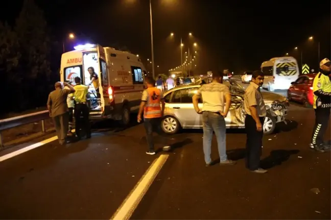 Tıra arkadan çarpan otomobilde bulanan 2 kişi yaralandı