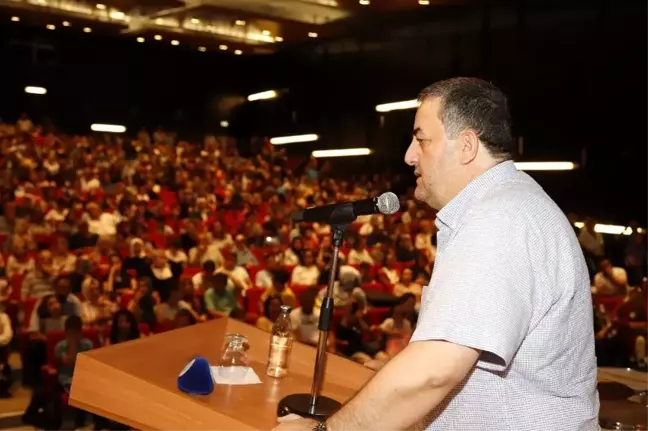Genç sanatçı adayları sertifika aldı