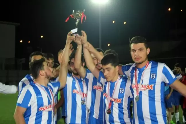 İlçede Süper Lig'i aratmayan futbol turnuvası