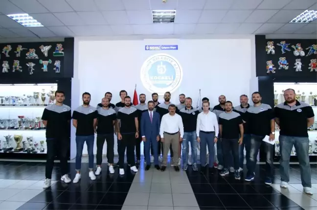 Kağıtspor Basketbol'da imzalar atıldı