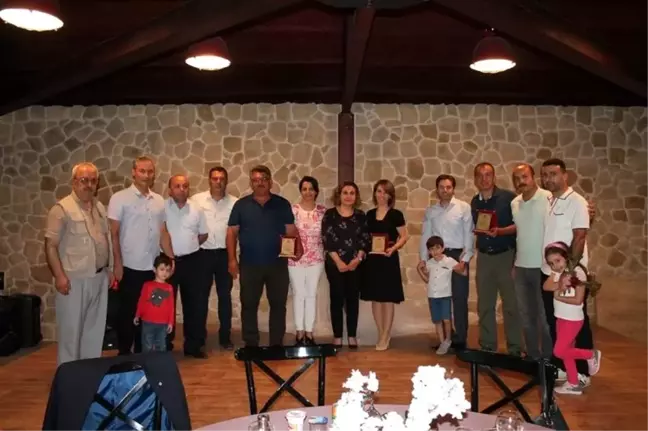 Emekliye ayrılan ve tayin olan personele veda yemeği