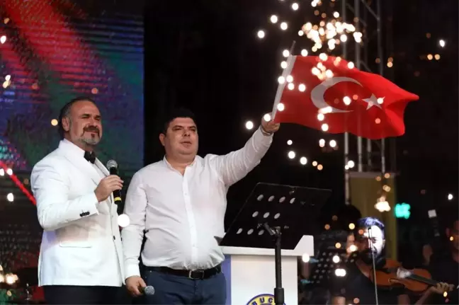 Başkan Kılıç ve Hakan Aysev'den 9 Eylül düeti