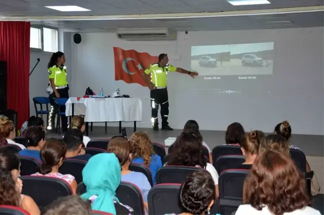 Ortaca'da öğretmenlere trafik eğitimi verildi