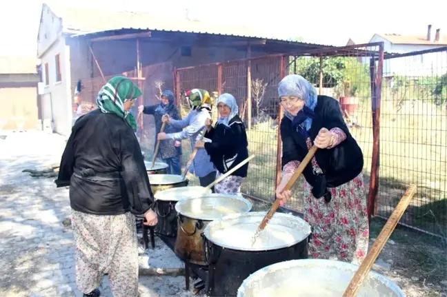 Mustafakemalpaşa'da kazanlar kardeşlik için kaynadı