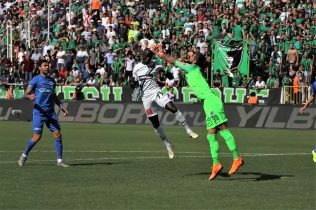 Süper Lig: Denizlispor: 0 - Kasımpaşa: 0 (İlk yarı)
