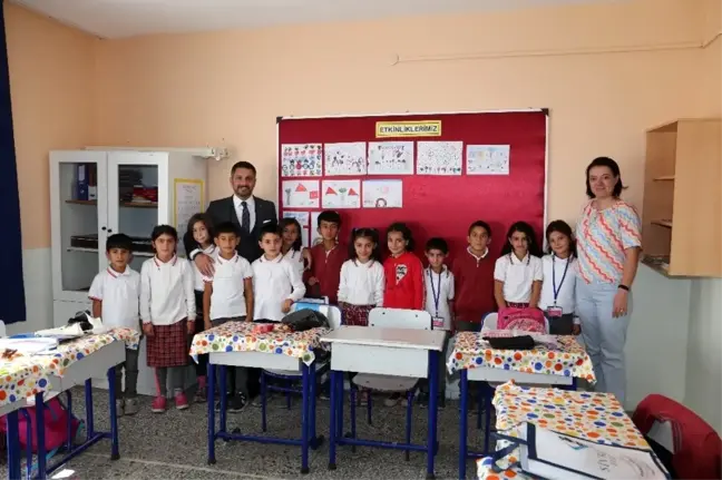 Yüzügüllü okul ziyaretlerini sürdürdü