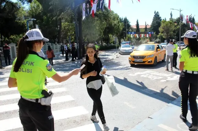 Muğla'da 966 kolluk personeli, yaya geçidinde nöbet tuttu