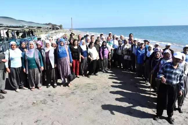 Tarsus'ta yaşlılar denizle buluştu