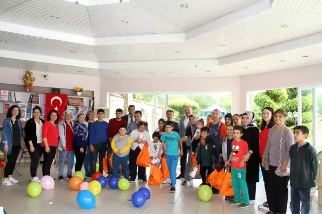 Başkan Ertürk, otizm ve down sendromlu çocuklarla buluştu