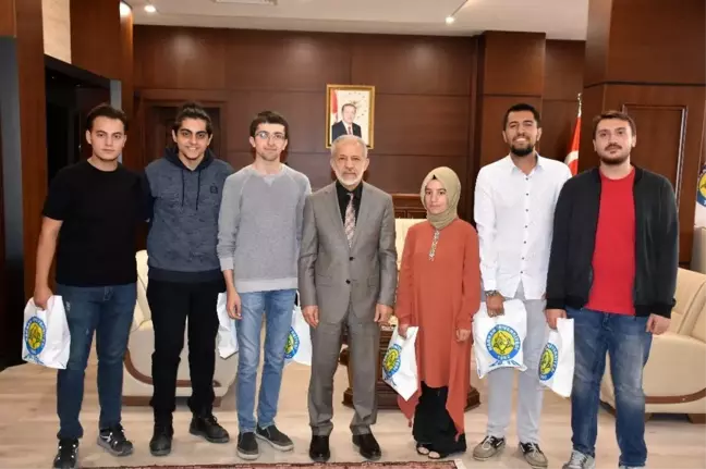 HRÜ öğrencileri ödül aldı