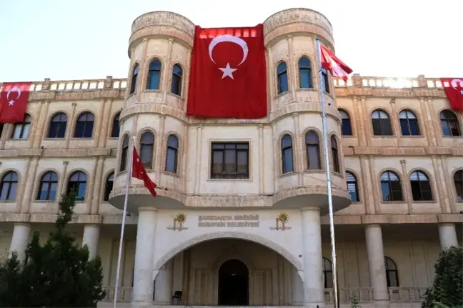 Nusaybin belediye başkan ve yardımcıları gözaltına alındı