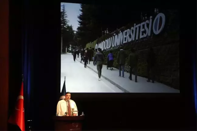 Anadolu Üniversitesi yeni döneme 'merhaba' dedi
