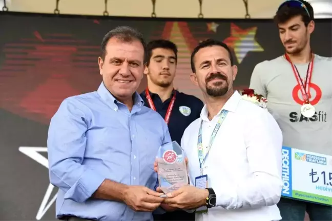Seçer: