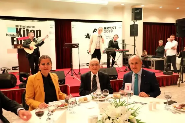 Başkan Akgün, TÜYAP kitap fuarına katıldı