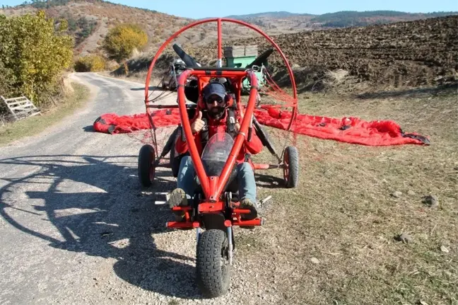 Ata'sını gökyüzünde andı