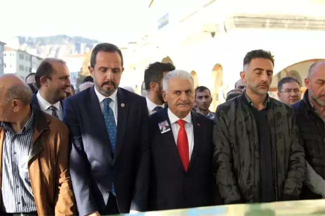 Binali Yıldırım Çankırı'da cenaze törenine katıldı