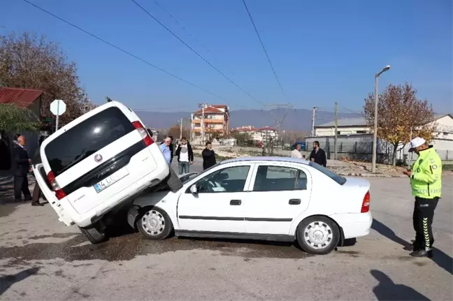 Bolu'da trafik kazası: 2 yaralı