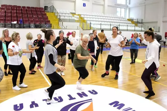 Antalya'da öğretmenler sporda ter döktü