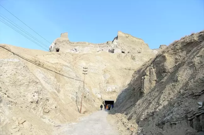 Iğdır'daki Tuz Dağı'nın derinliklerinde kültür ve sanat etkinliği düzenlendi